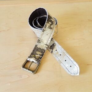 New Silver & Stardust Hair-on-Hide Silver Metallic Genuine Leather Belt